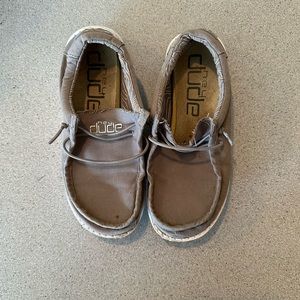 Hey Dude Wally Youth grey size 2